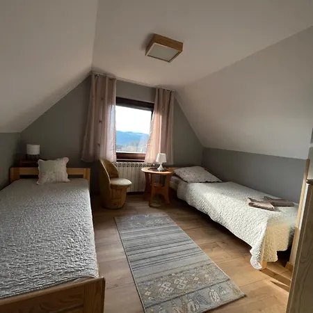 Δωμάτια σε οικογενειακή κατοικία Pod Cisowcem *